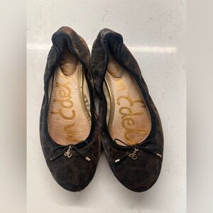 Sam Edelman Black and Tan Ballet Flats
